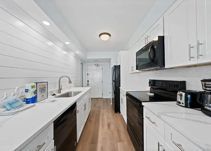 Island Shores 457 By Youngs Suncoast